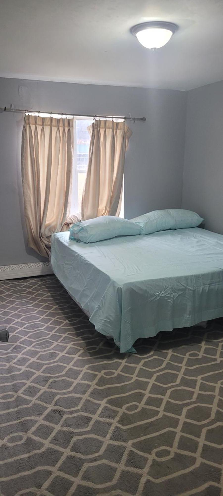 Room In A Beach House With King Size Bed In A Landlord Hosted Three Bedroom Apartment 纽约 外观 照片